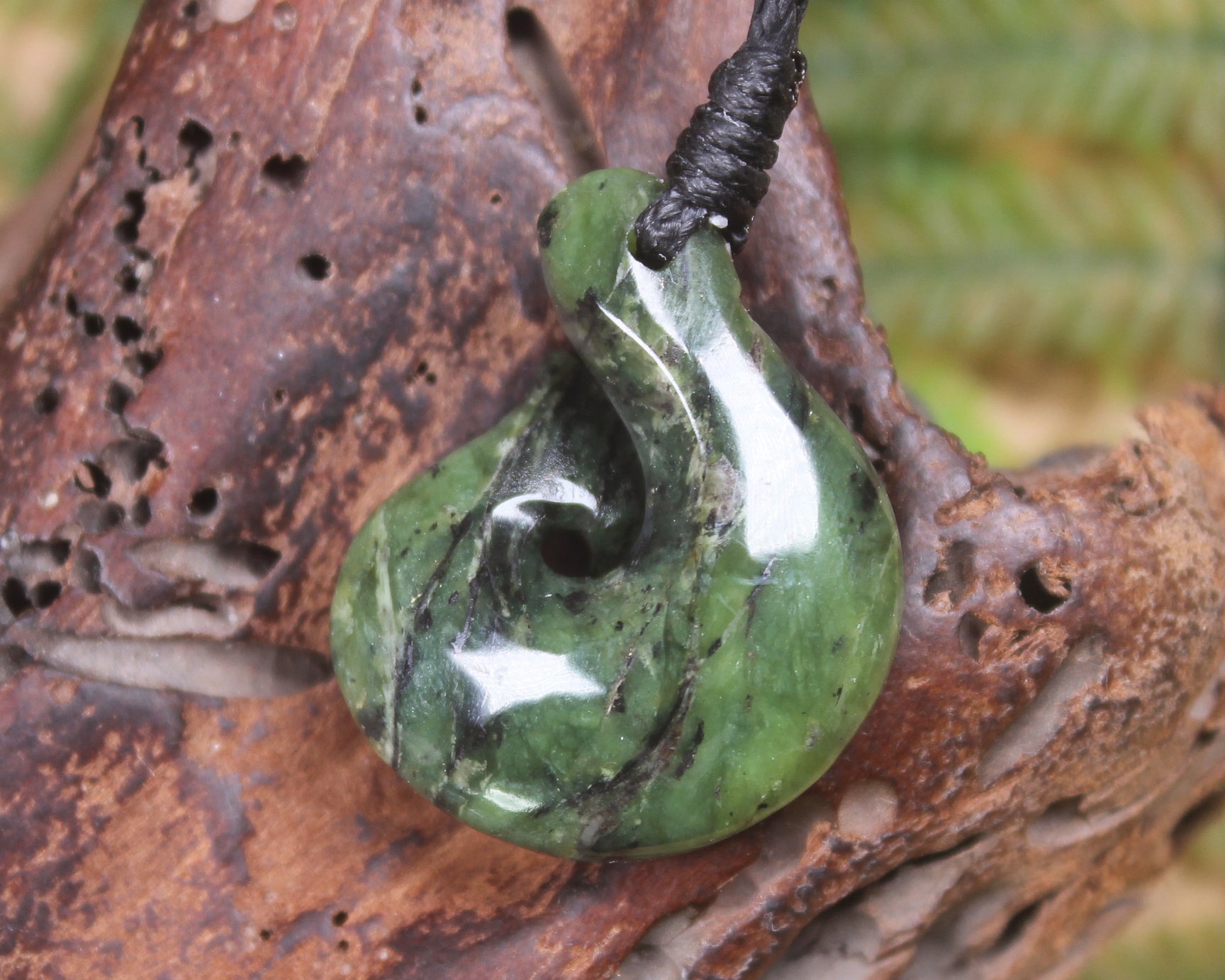 Douglas Creek pounamu hei matau pendant - NZ Greenstone