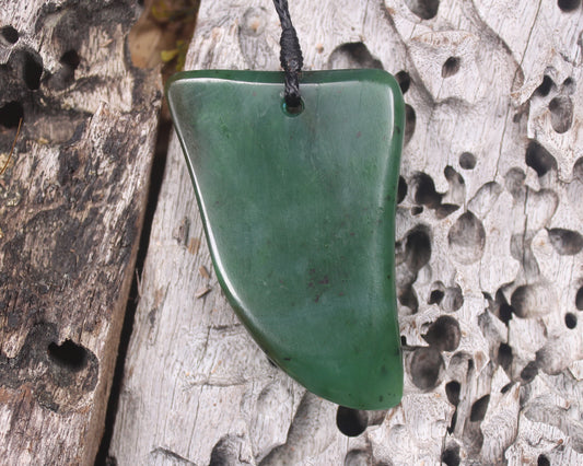 Hapopo Pounamu Tooth