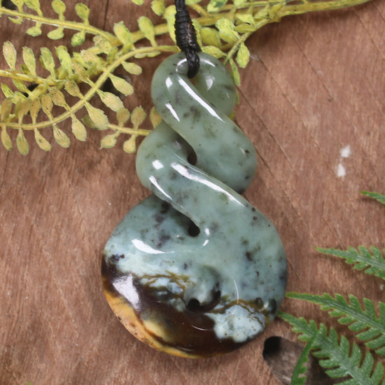 Twist or Pikorua carved from Flower Jade Pounamu - NZ Greenstone