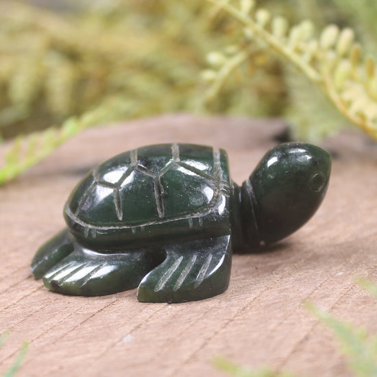 Rimu Pounamu Turtle Sculpture
