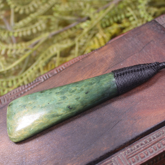 Flower Jade Pounamu Toki Pendant - NZ Greenstone