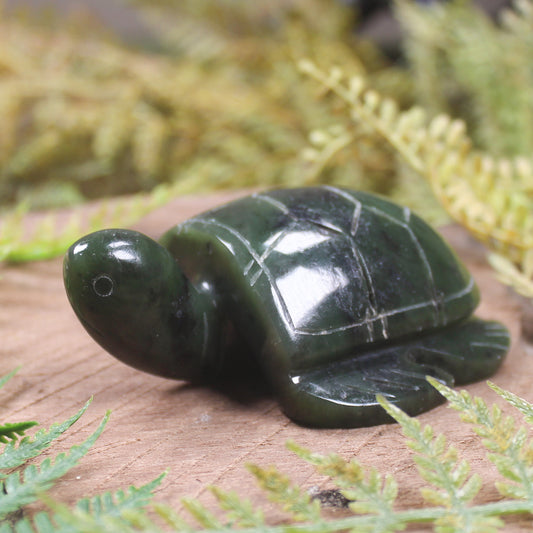 Rimu Pounamu Turtle Sculpture