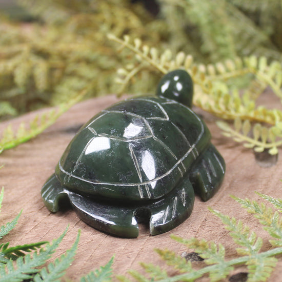Rimu Pounamu Turtle Sculpture