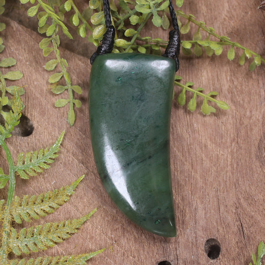 Tooth pendant carved from Kawakawa Pounamu - NZ Greenstone