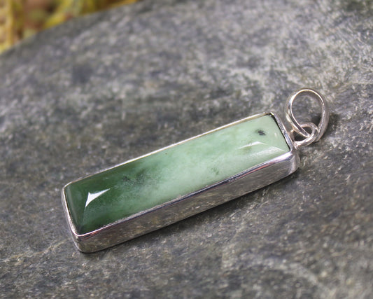 NZ Greenstone Medium Sterling Silver Pendant (BM517) Kawakawa Pounamu