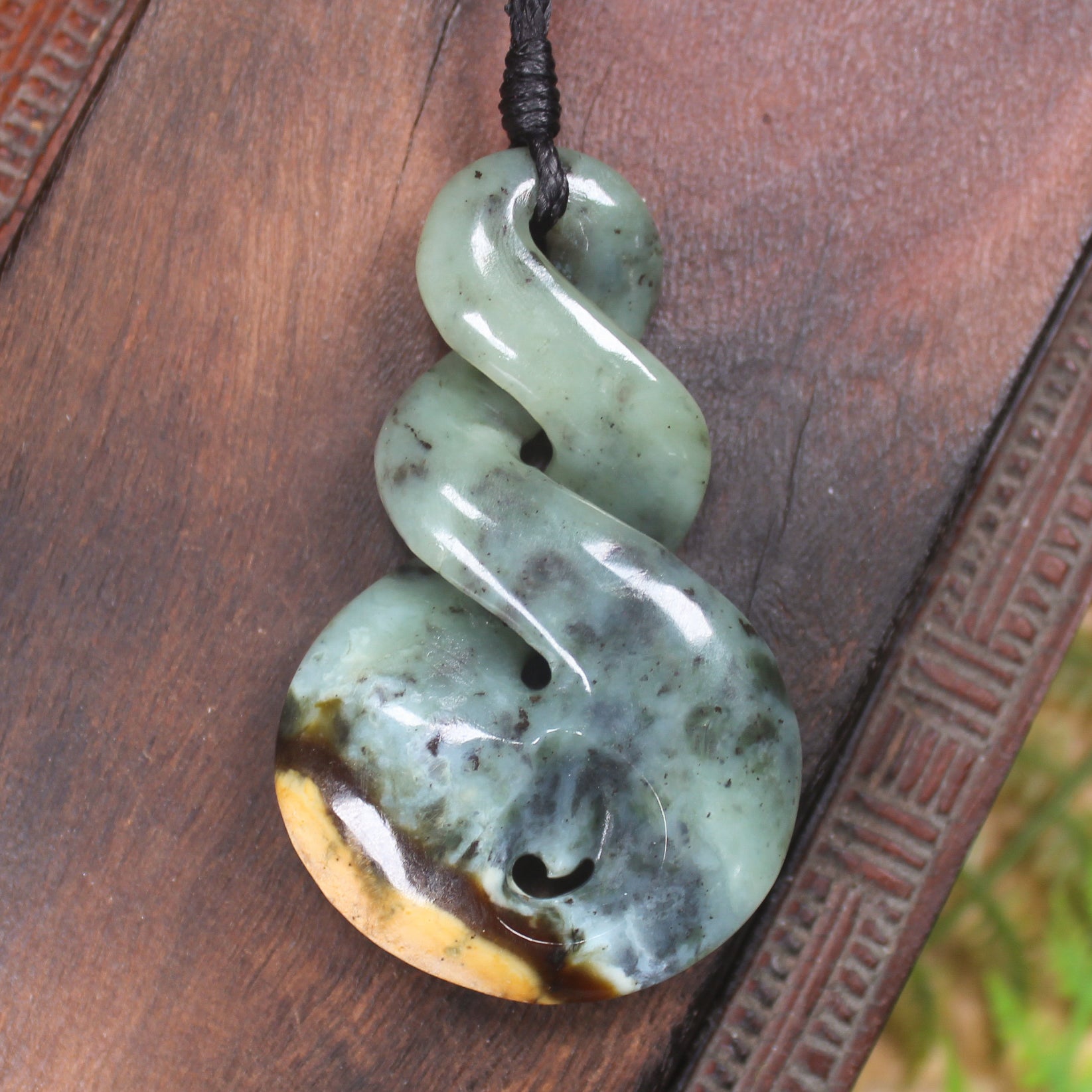Twist or Pikorua carved from Flower Jade Pounamu - NZ Greenstone