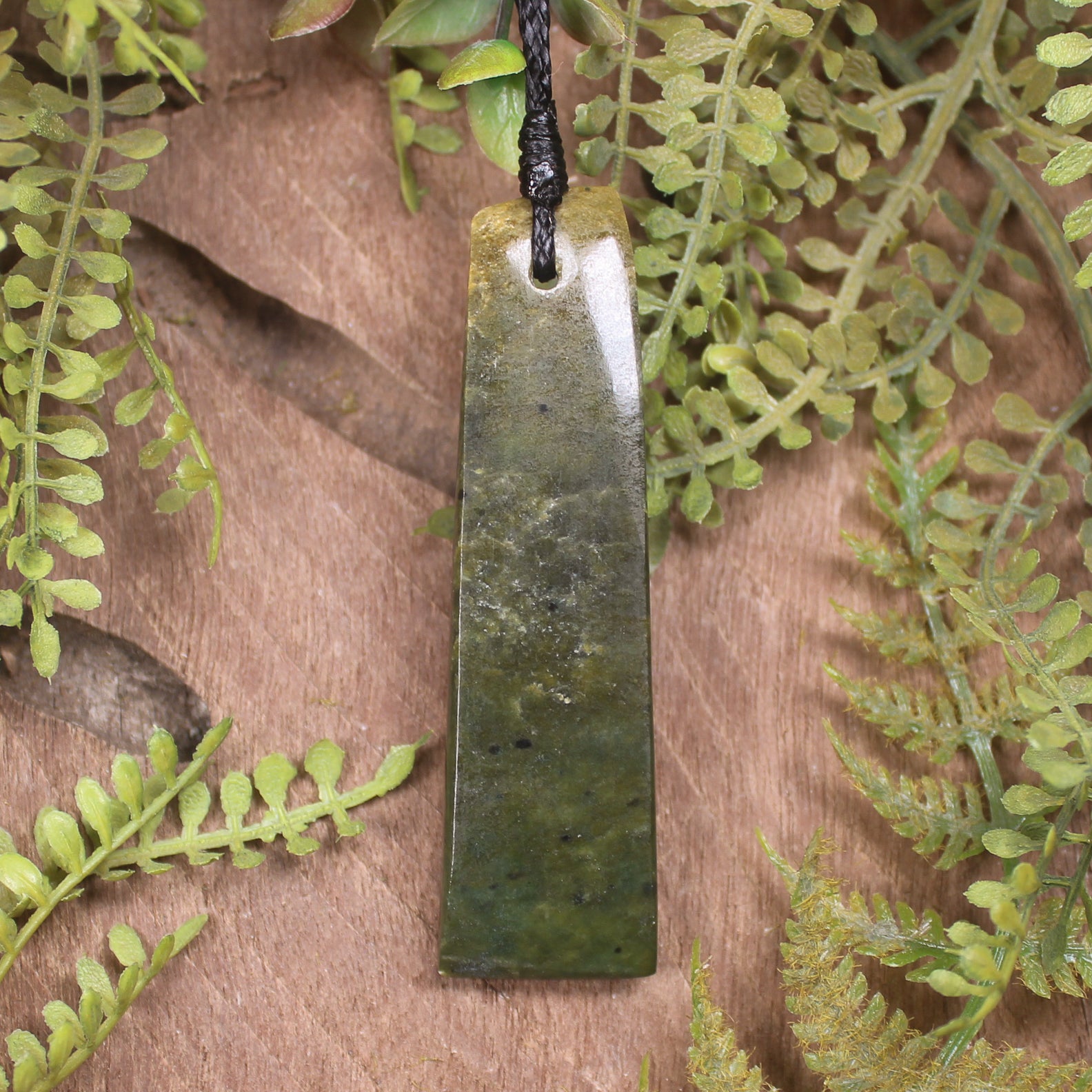 Flower Jade Pounamu Toki Pendant - NZ Greenstone