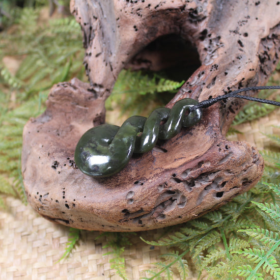 Twist or Pikorua carved from Rimu Pounamu - NZ Greenstone
