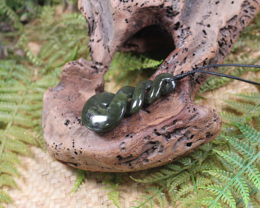 Twist or Pikorua carved from Rimu Pounamu - NZ Greenstone