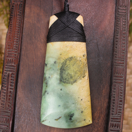 Flower Jade Pounamu Toki