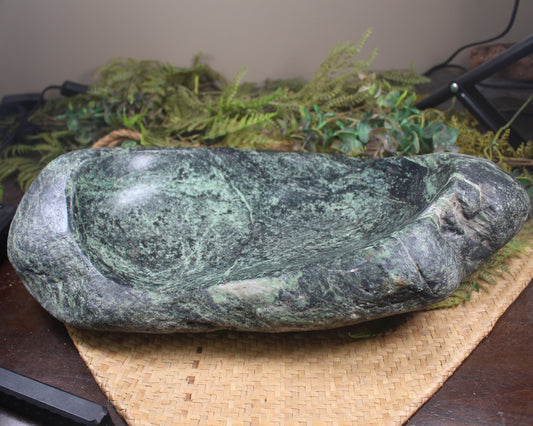 NZ Serpentine Bowl
