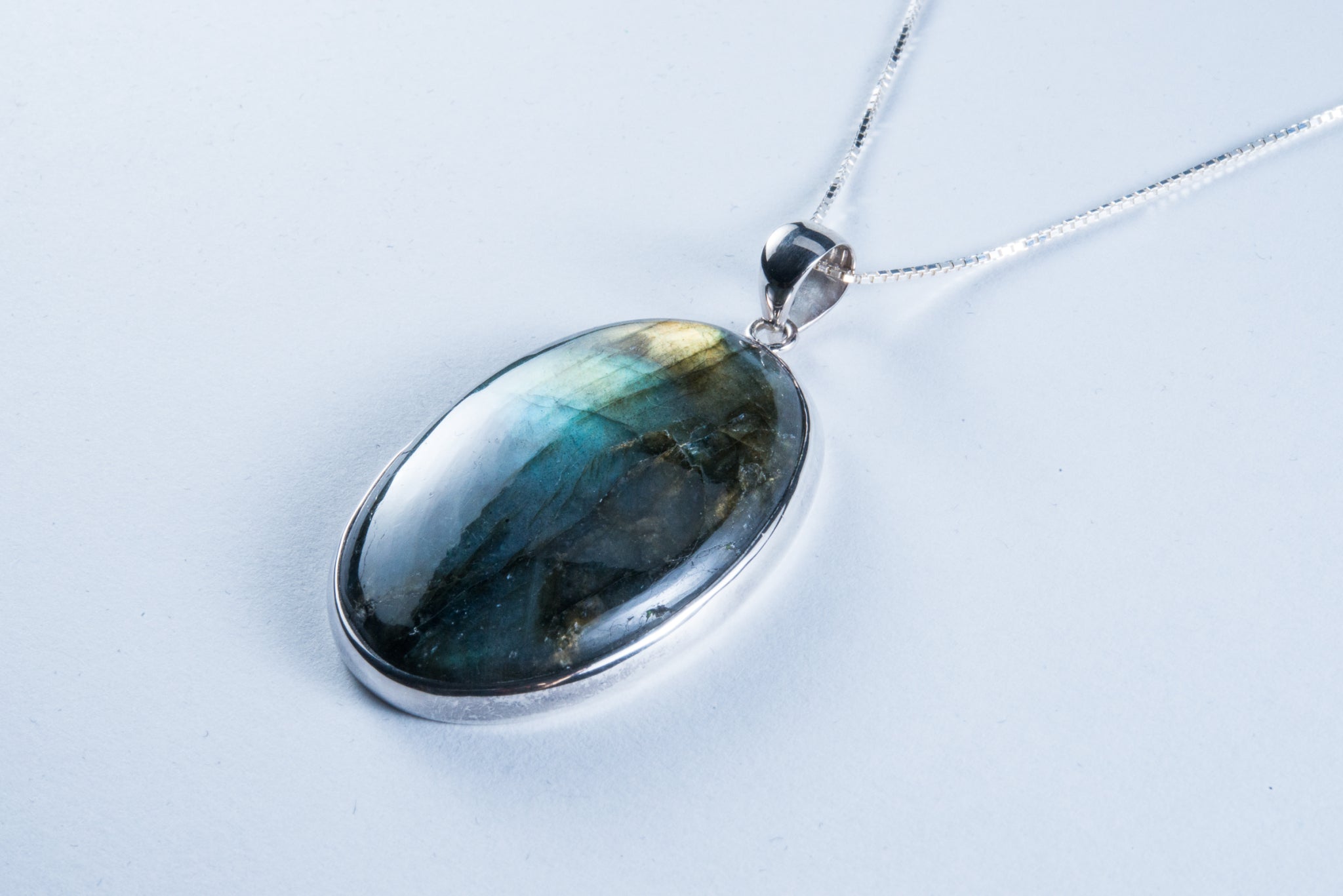 Labradorite Sterling Silver Pendant (S518)