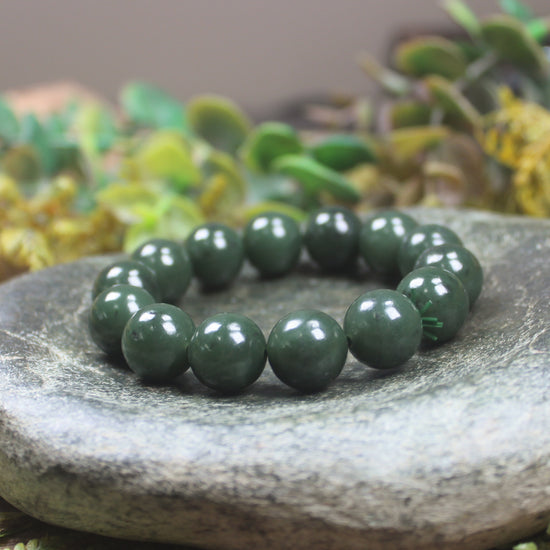 Kawakawa Pounamu beaded bracelet