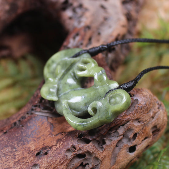 Manaia pendant carved from NZ Serpentine