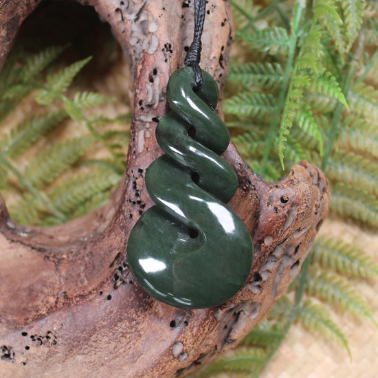 Twist carved from Rimu Pounamu - NZ Greenstone