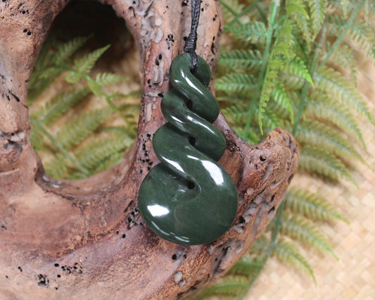 Twist carved from Rimu Pounamu - NZ Greenstone