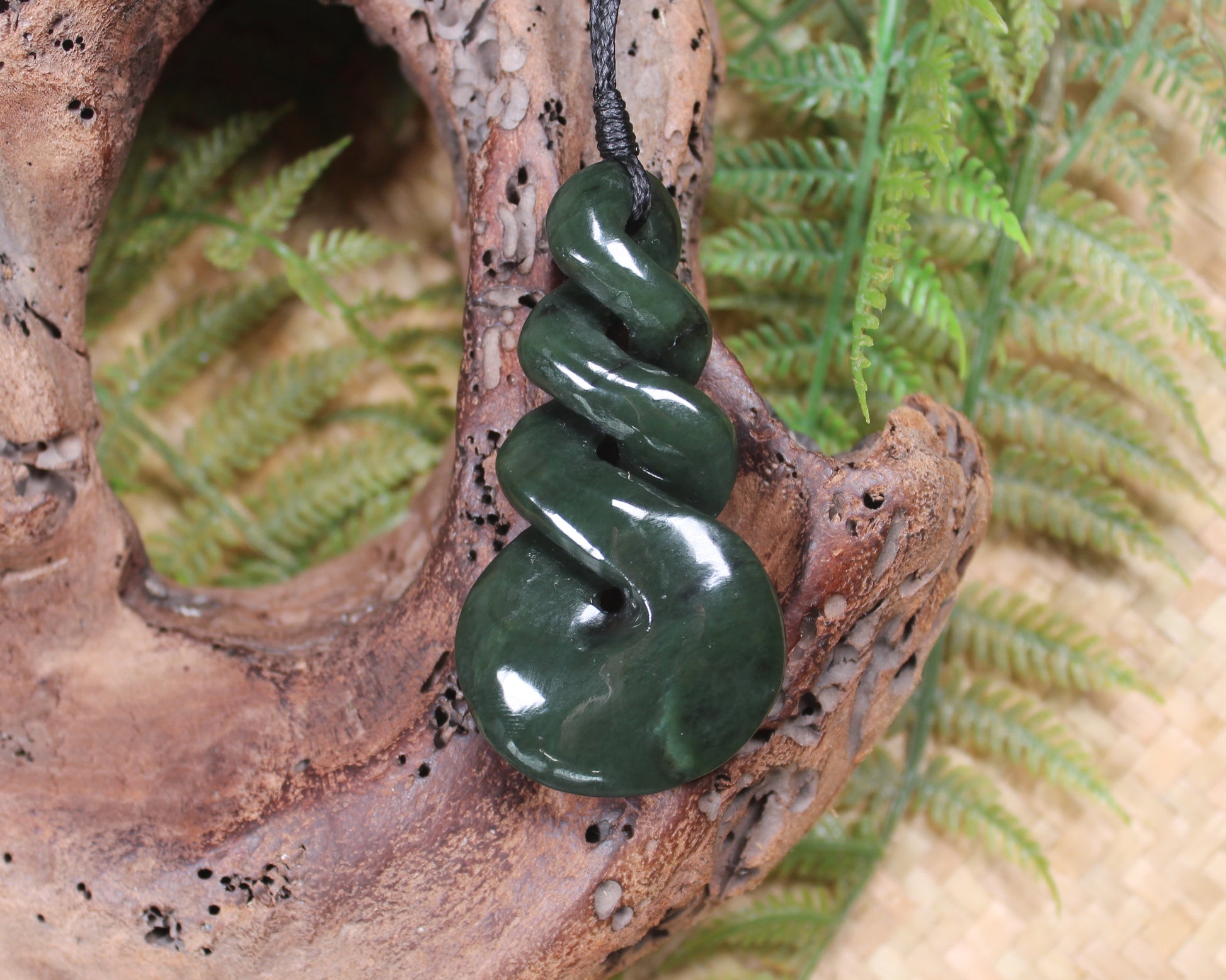 Twist carved from Rimu Pounamu - NZ Greenstone