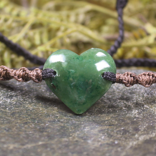 Adjustable cord bracelet with Kawakawa Pounamu