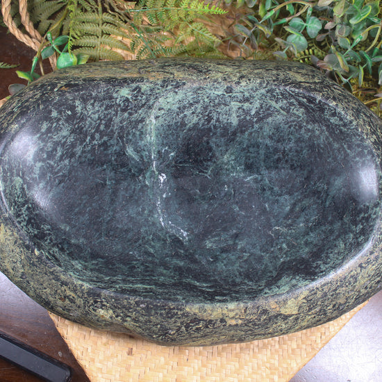 NZ Serpentine Bowl