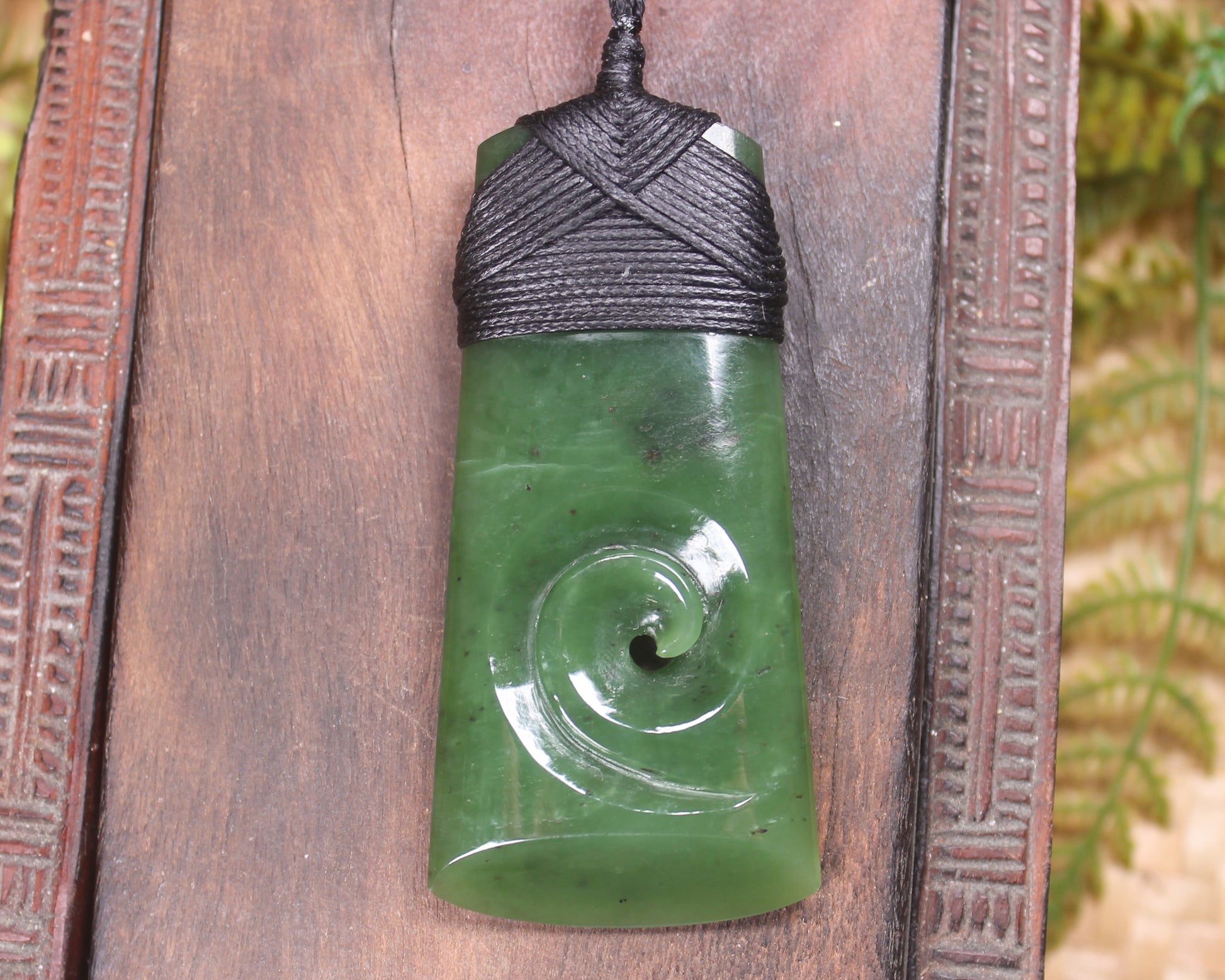 Toki or Adze with Koru carved from Hapopo Pounamu - NZ Greenstone