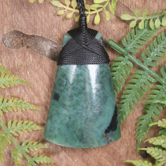Inanga Pounamu Toki