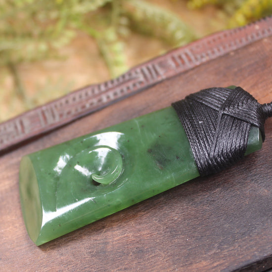 Toki or Adze with Koru carved from Hapopo Pounamu - NZ Greenstone