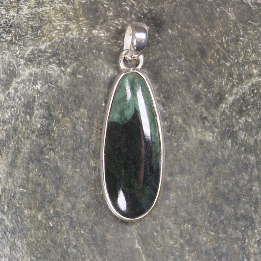 Kawakawa Pounamu pendant set in Sterling Silver - NZ Greenstone