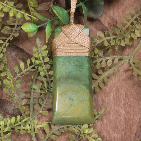 Flower Jade Pounamu Toki Pendant - NZ Greenstone