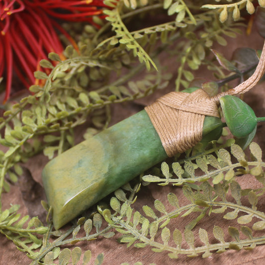 Flower Jade Pounamu Toki Pendant - NZ Greenstone