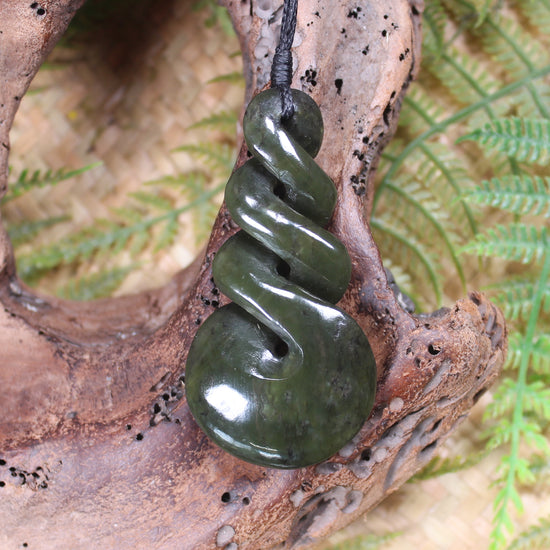 Twist carved from Rimu Pounamu - NZ Greenstone