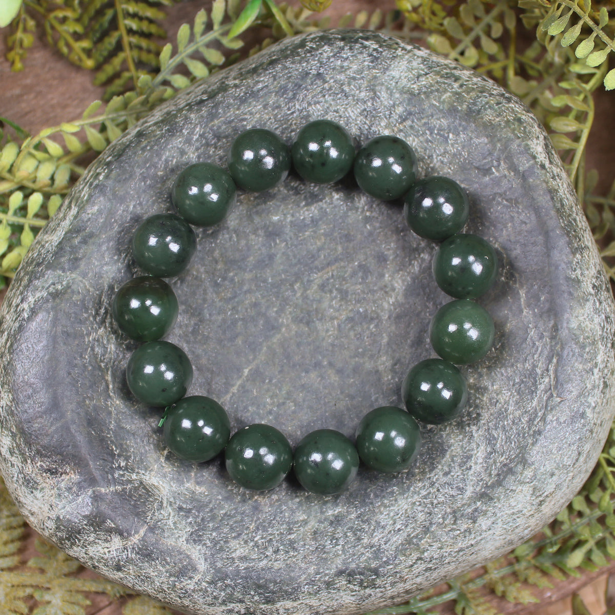 Kawakawa Pounamu beaded bracelet