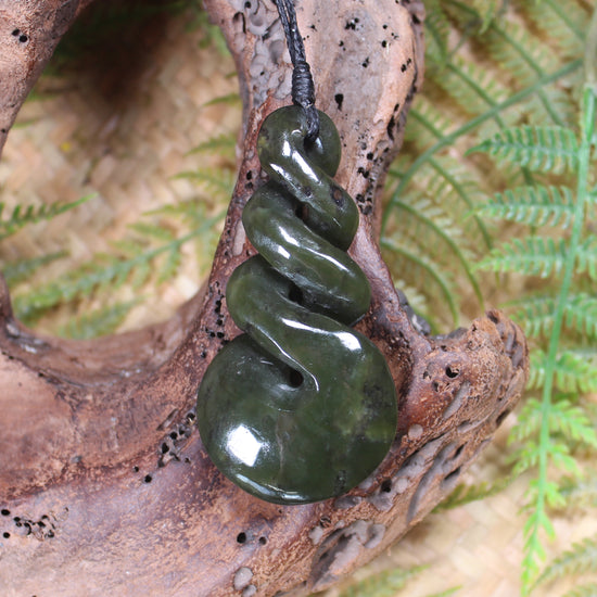 Twist carved from Rimu Pounamu - NZ Greenstone