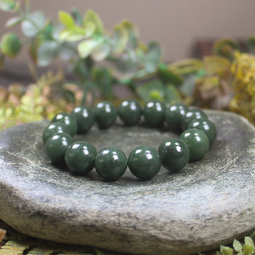 Kawakawa Pounamu beaded bracelet