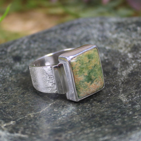 Sterling Silver Flower Jade Pounamu Ring - NZ Greenstone