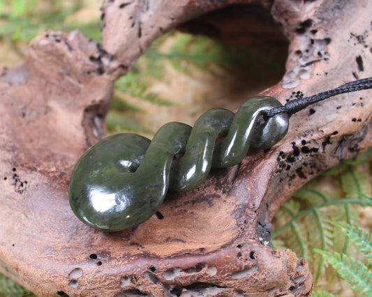 Twist carved from Rimu Pounamu - NZ Greenstone