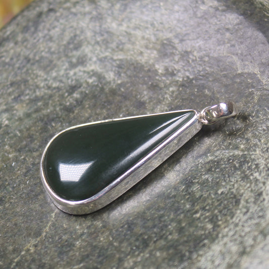 Kawakawa Pounamu pendant set in Sterling Silver - NZ Greenstone