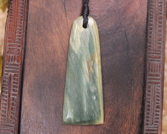 Flower Jade Pounamu Toki