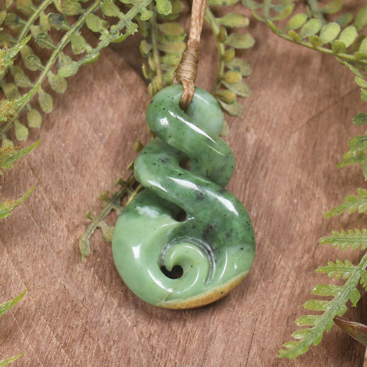 Twist or Pikorua carved from Flower Jade Pounamu - NZ Greenstone