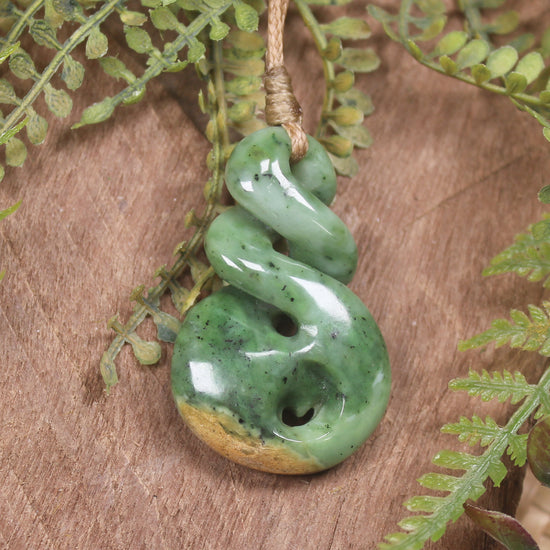 Twist or Pikorua carved from Flower Jade Pounamu - NZ Greenstone