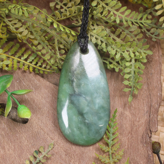 Roimata or Teardop carved from Hapopo Pounamu - NZ Greenstone