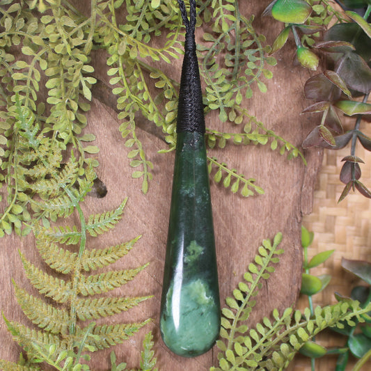 Kawakawa Pounamu Roimata Pendant - NZ Greenstone