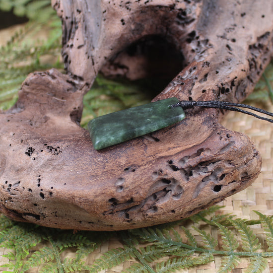 Kawakawa Pounamu Toki