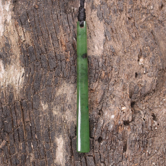 Roimata Teardrop carved from Hapopo Pounamu - NZ Greenstone