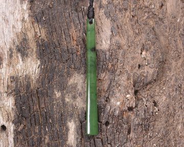 Roimata Teardrop carved from Hapopo Pounamu - NZ Greenstone