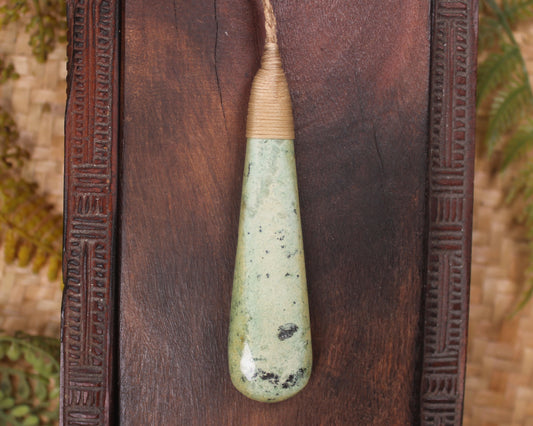 Flower Jade Pounamu Roimata Pendant - NZ Greenstone