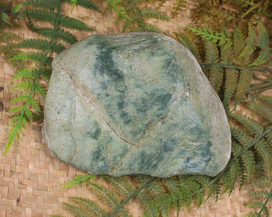 Freeform Kawakawa Pounamu Sculpture