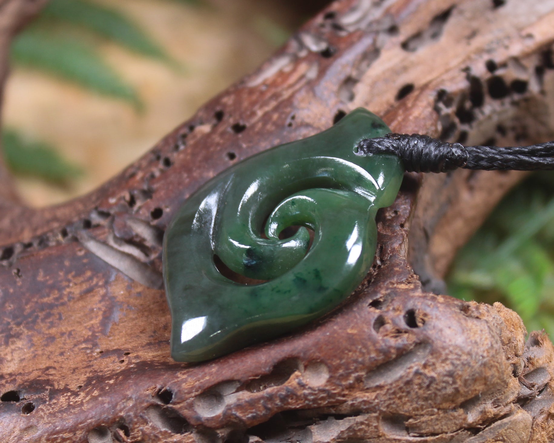 Hei Matau or Fish Hook carved from Kawakawa Pounamu - NZ Greenstone