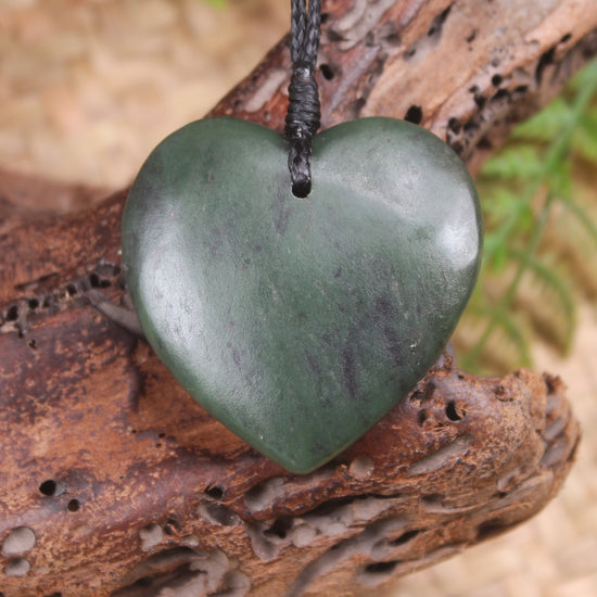 Heart carved from Hapopo Pounamu - NZ Greenstone