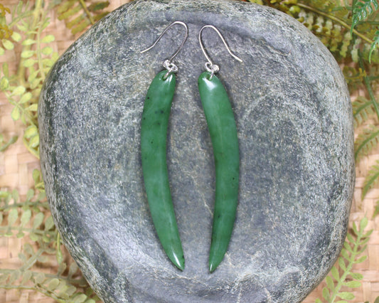 Huia Beak earrings carved from Hapopo Pounamu - NZ Greenstone