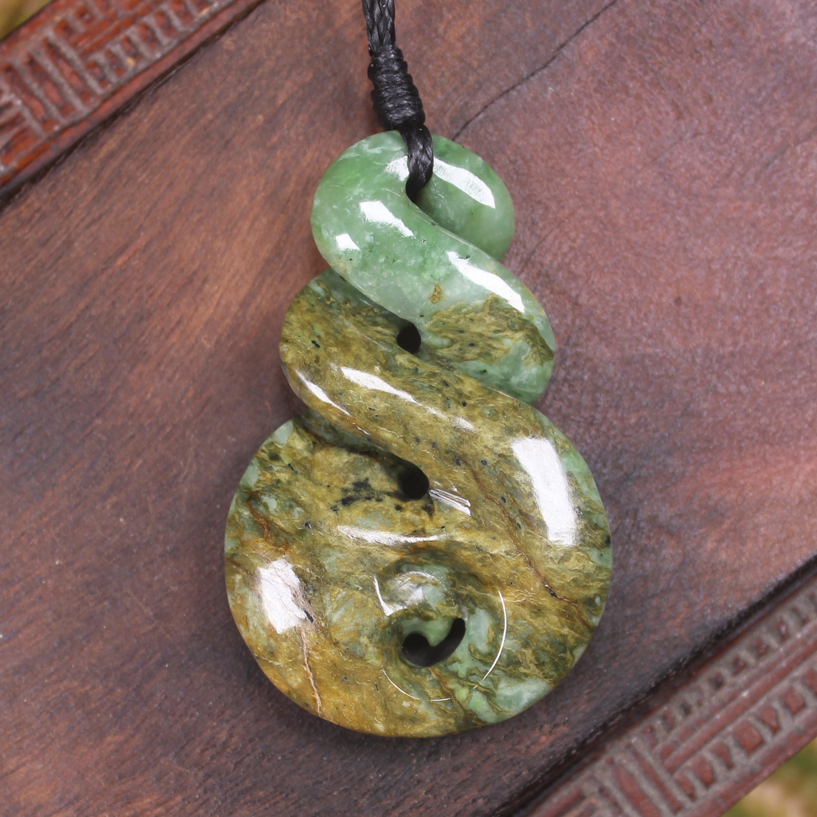 Twist or Pikorua carved from Flower Jade Pounamu - NZ Greenstone
